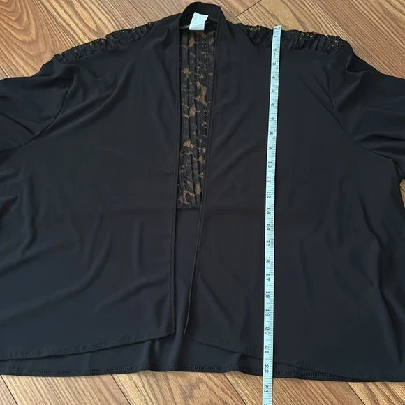 🌹Michelle Lynn Black Lace Cardigan, shrug top with lace & ruffle back detail 3X - Picture 8 of 11